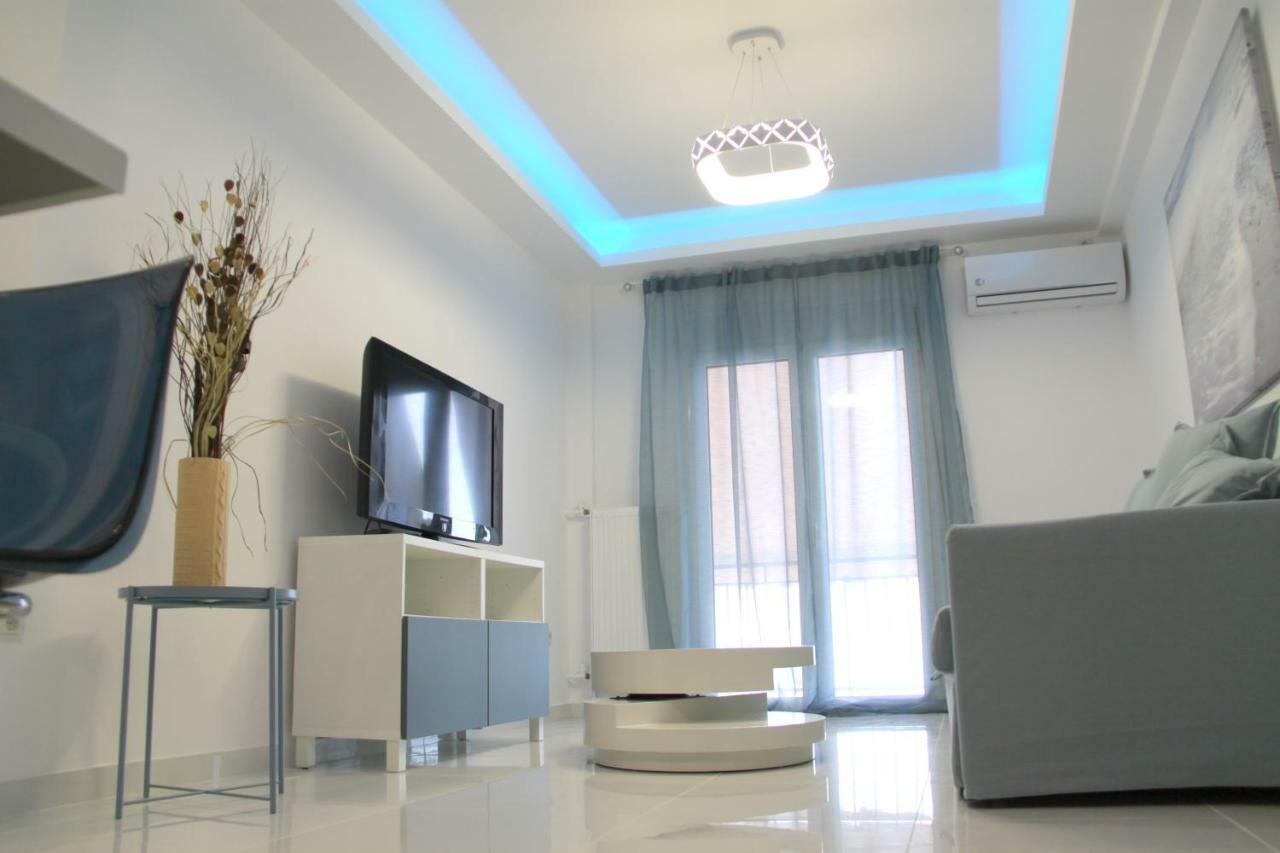 Thiseos 319. Beautiful Apartments Near The Cultural Center Of The Capital. Афины Экстерьер фото